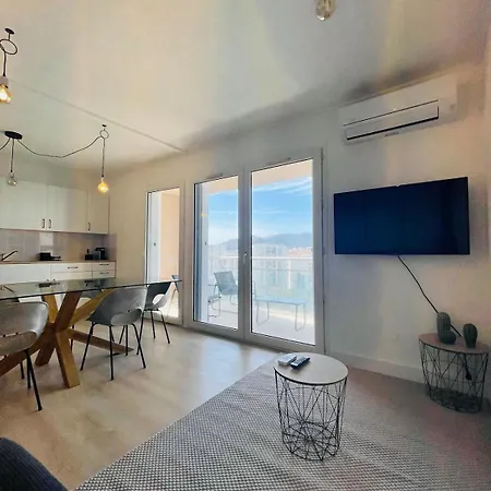 Charming In Apartament