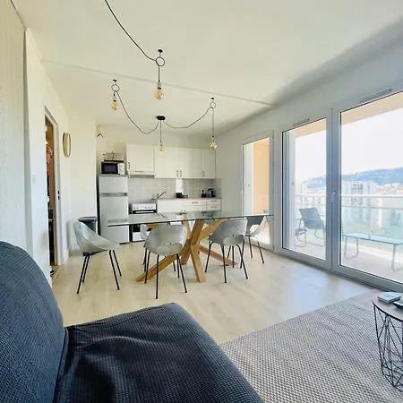 Charming In Apartament Ajaccio (Corsica)